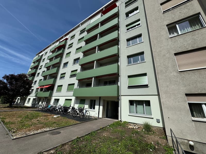 Grosszügige 3-Zimmer-Genossenschaftswohnung nahe zum Rhein! (1)