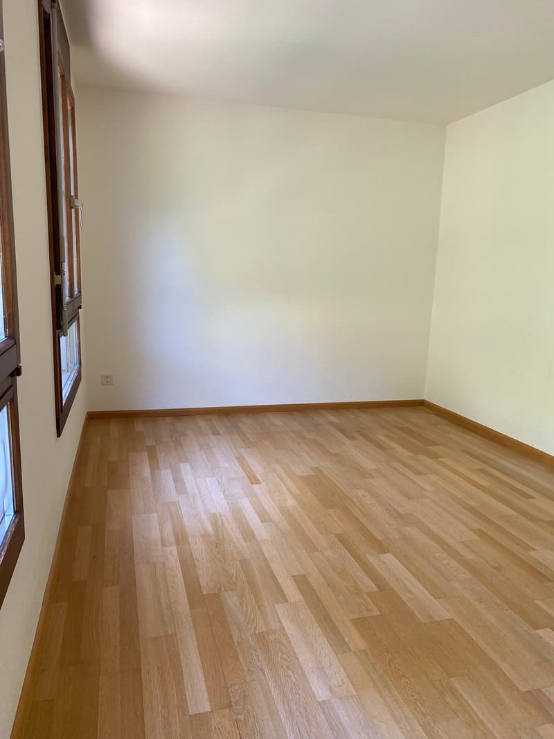 Helle 3.5-Zimmerwohnung in Binningen mit Balkon (9)