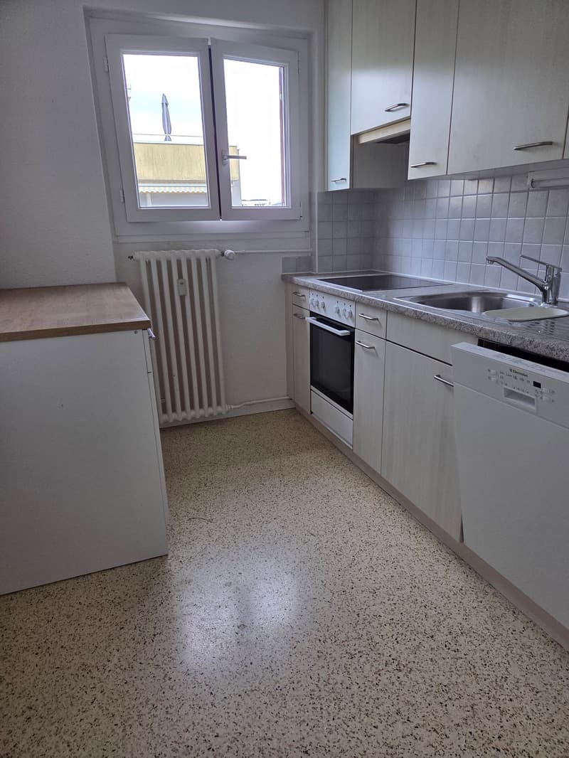 3.5 Zimmerwohnung an ruhiger Lage zu vermieten (2)