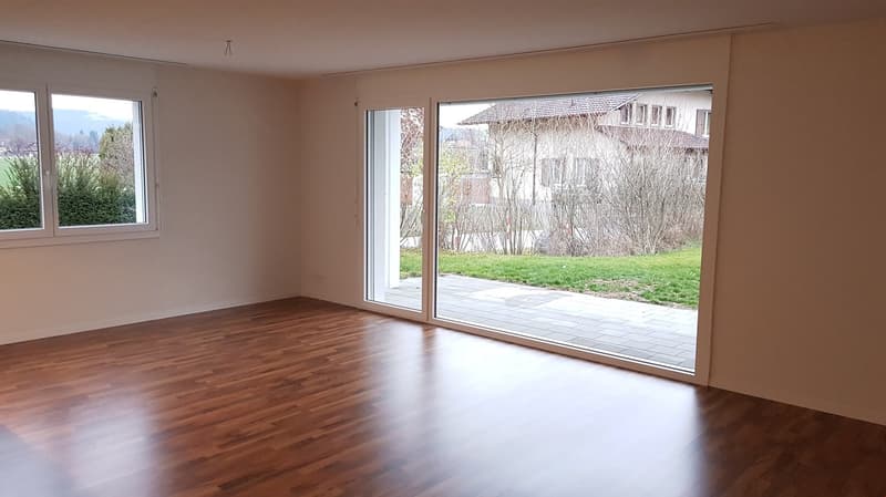 Moderne 3.5-Zimmerwohnung mit Sitzplatz (3)