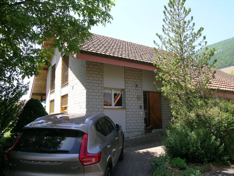 Gemütliches Einfamilienhaus in Lommiswil – 6.5 Zimmer an ruhiger Lage (2)