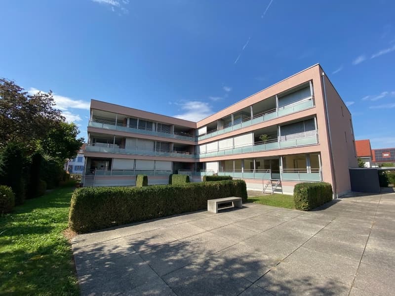 Grosszügige, lichtdurchflutete 4.5-Zimmerwohnung an zentraler Lage (14)