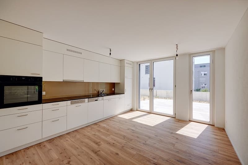 Senior apartments with services at the village square (4)