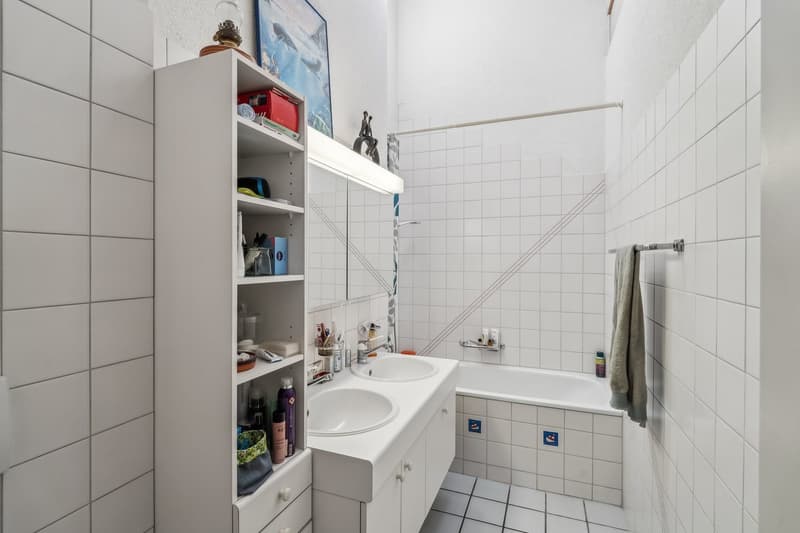 Charmante Dachwohnung mit Weitsicht (10)