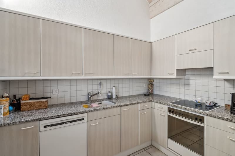 Charmante Dachwohnung mit Weitsicht (6)