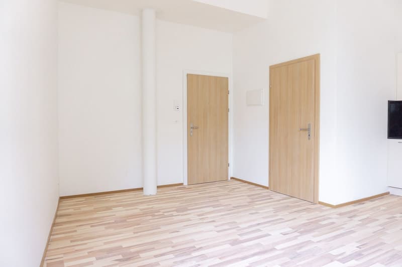 Grosse Studiowohnung mit Balkon mitten in Solothurn (6)