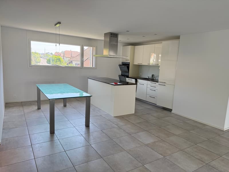 Charmante 4.5-Zimmer-Wohnung in Lostorf – Modern, Sonnig & Komfortabel (5)