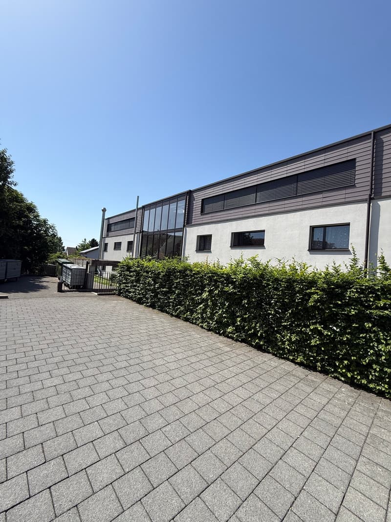 Neuwertige 4.5-Zimmer-Wohnung in Lostorf – Modern, Sonnig & Komfortabel (1)
