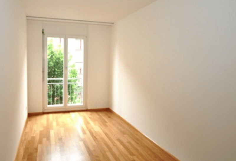 Grosszügige 4-Zimmerwohnung im Stadtzentrum zu vermieten! (9)