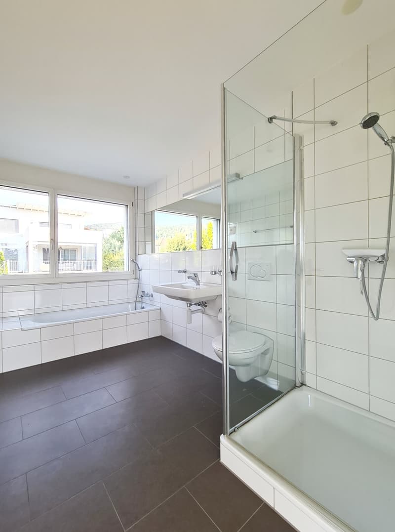 Lichtdurchflutete 4.5 Zimmerwohnung an ruhiger Lage zu vermieten! (4)