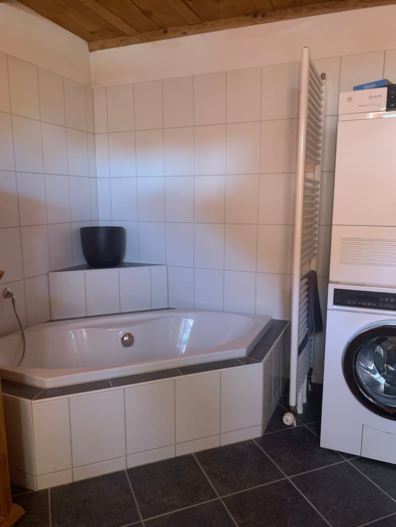 Wohnen wie im Einfamilienhaus! 4.5-Zimmer-Duplex-Wohnung in Staffelbach (8)