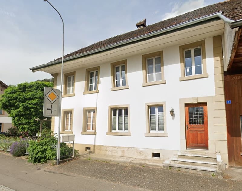 Wohnen wie im Einfamilienhaus! 4.5-Zimmer-Duplex-Wohnung in Staffelbach (1)