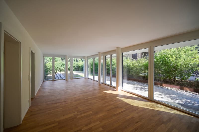 IMPOSANT. MODERN. GARTENWOHNUNG. (2)