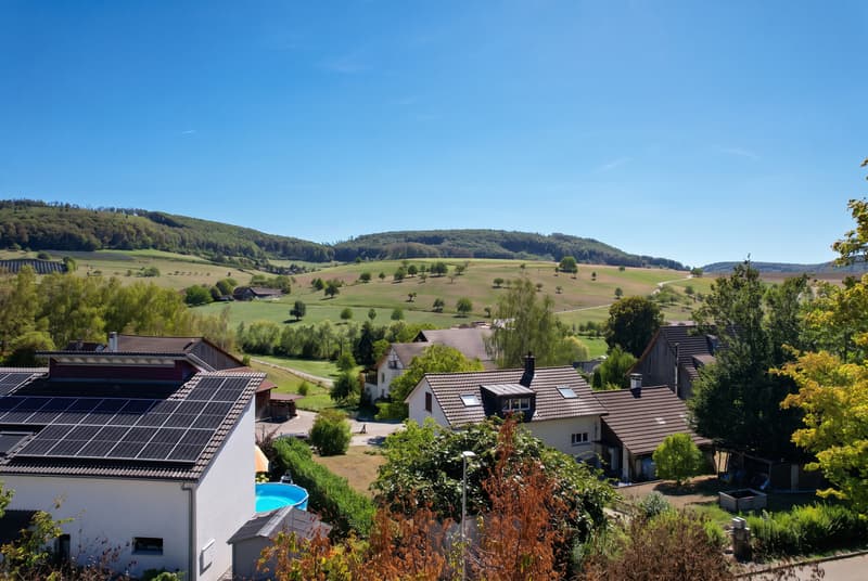 FREISTEHEND. FAMILIENFREUNDLICH. PER SOFORT. (1)