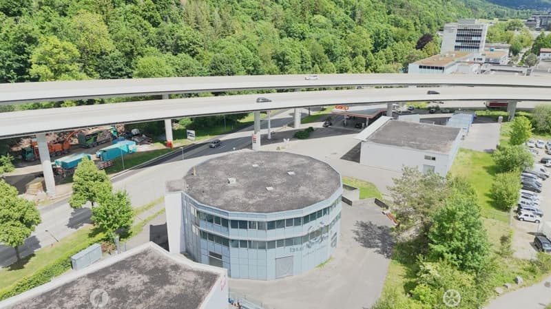 Einzigartige Büro- und Gewerbeflächen an top Lage im Bieler Bözingenfeld zu vermieten (5)