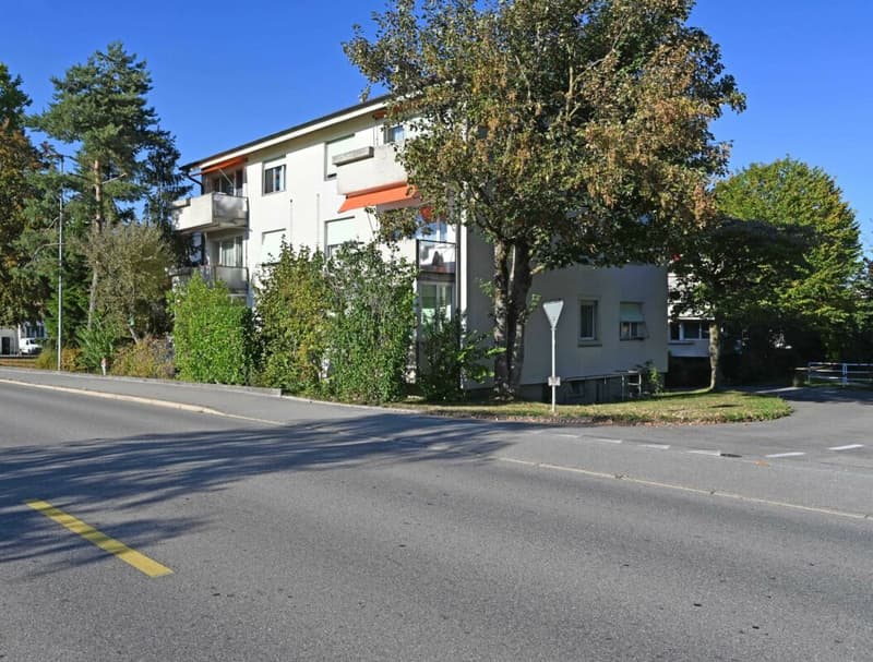 3.5-Zimmerwohnung mit Aussicht und Parkplatz (8)