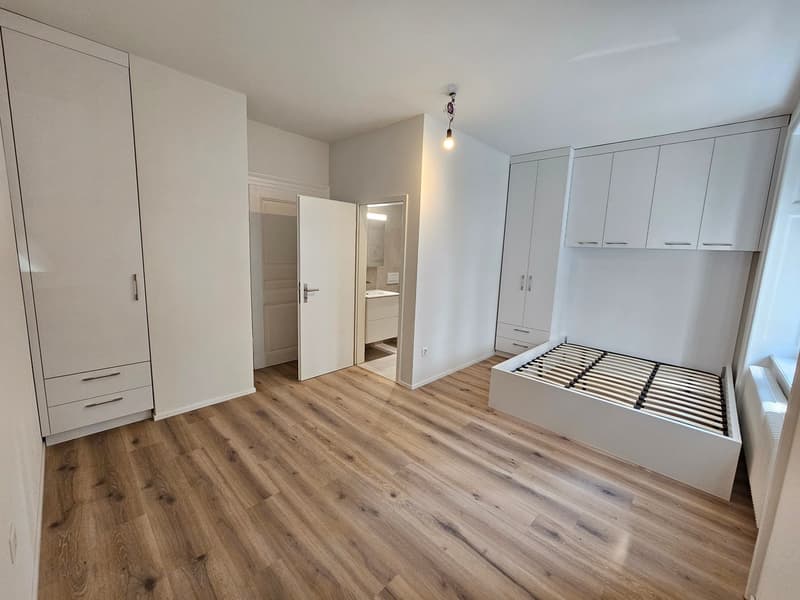 Charming room in a 2-room shared apartment (1)