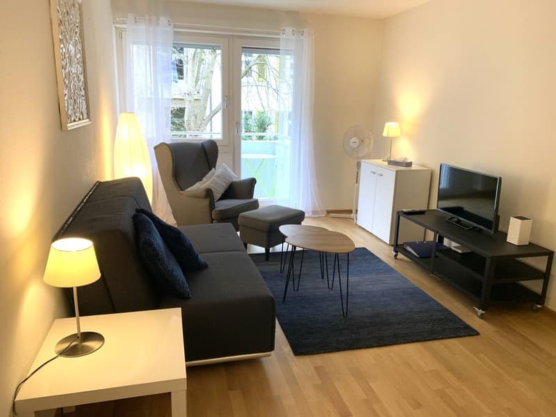 Studio in quiet side street, centrally located (2)