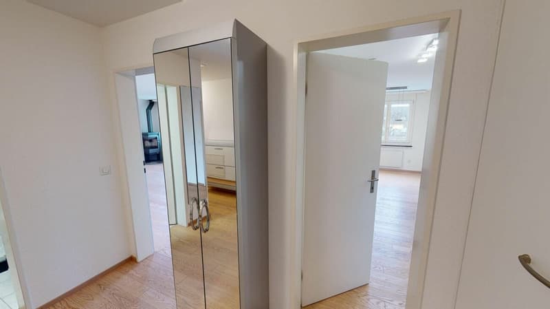 Stilvolle 4.5 Zimmer-Wohnung - sofort einzugsbereit (11)