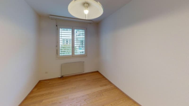 Stilvolle 4.5 Zimmer-Wohnung - sofort einzugsbereit (12)