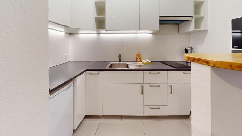 Unique Serviced Living @ Airport Line (6)