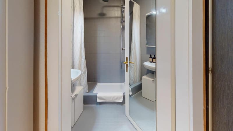 Unique Serviced Living @ Airport Line (7)