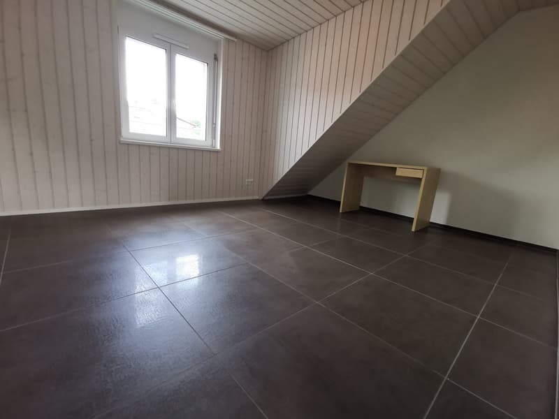 Moderne 3-Zimmer-Dachwohnung an der Aarauerstrasse in Olten (4)