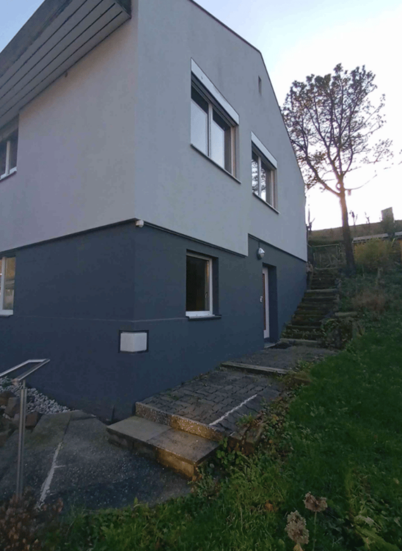 Gepflegte 2.5-Zimmer-Maisonette mit Garten & eigener WM/TU im 2-Familienhaus - per sofort (3)