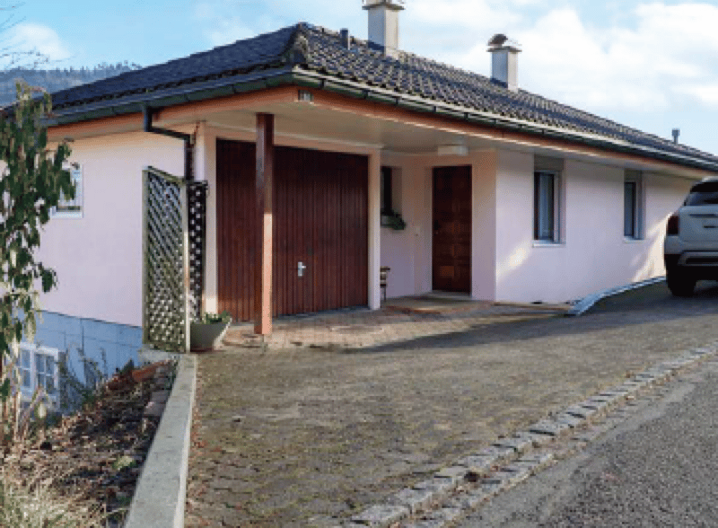 Freistehendes 5-Zimmer-EFH mit Garage, Vorplatz, Balkon, Garten und schöner Aussicht (3)