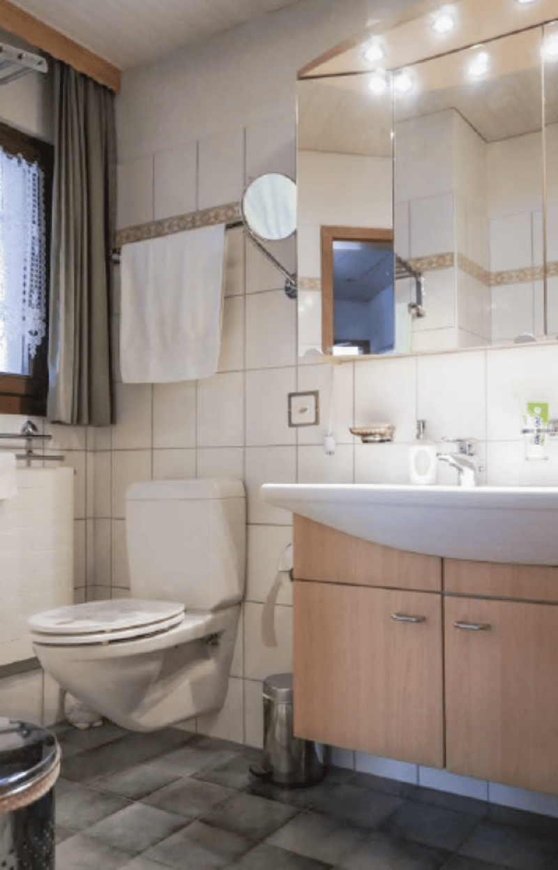 Freistehendes 5-Zimmer-EFH mit Garage, Vorplatz, Balkon, Garten und schöner Aussicht (8)