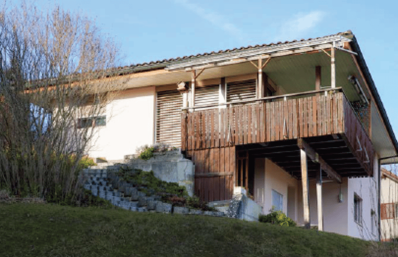 Freistehendes 5-Zimmer-EFH mit Garage, Vorplatz, Balkon, Garten und schöner Aussicht (2)