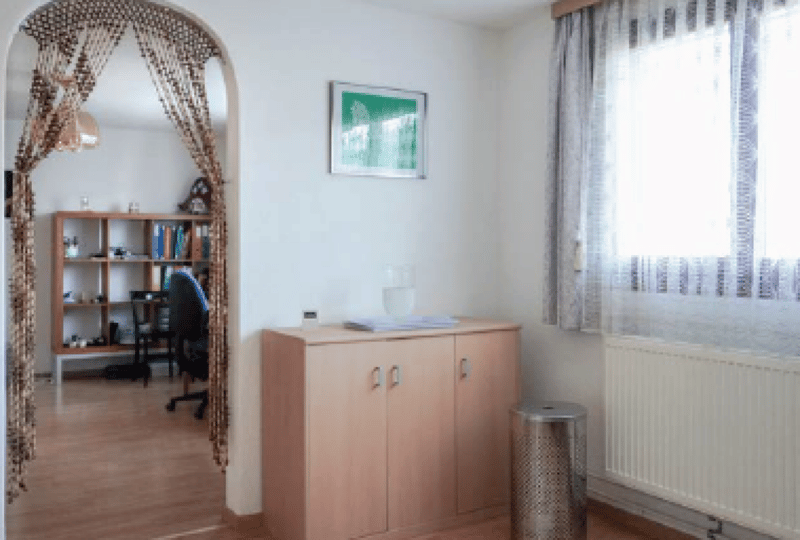 Freistehendes 5-Zimmer-EFH mit Garage, Vorplatz, Balkon, Garten und schöner Aussicht (11)