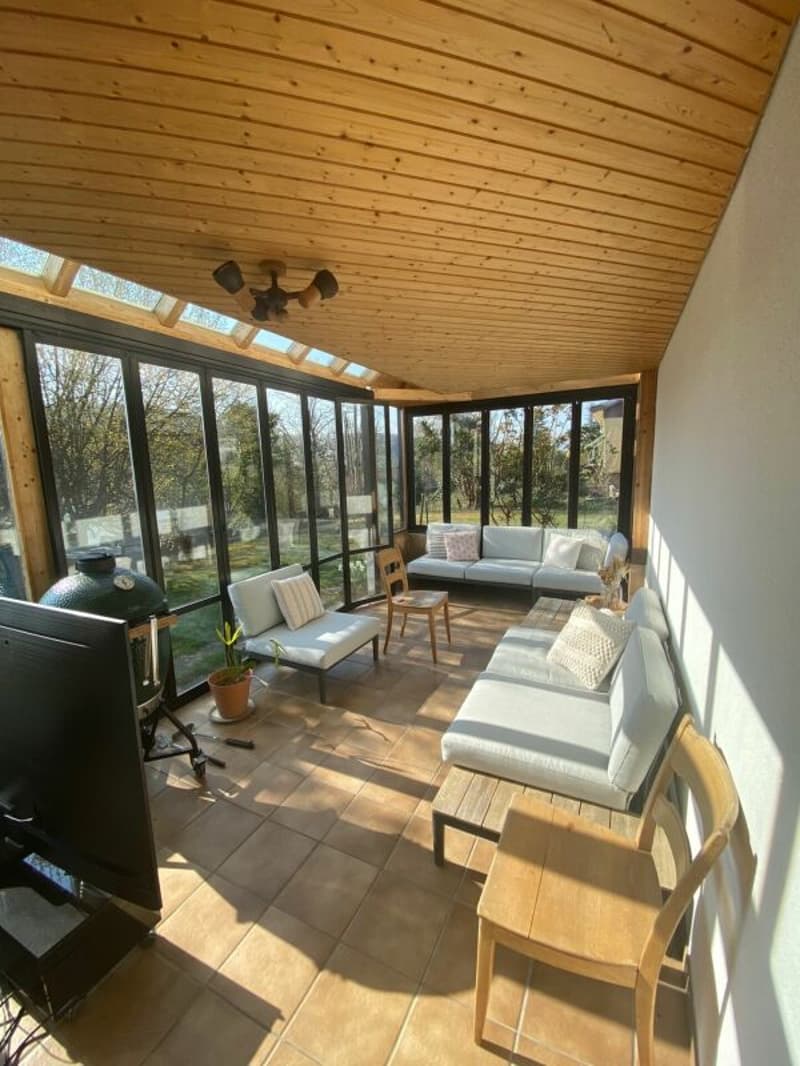 Freistehendes 5.5-Zimmer-EFH mit Wintergarten, Garage und sonnigem Garten (4)