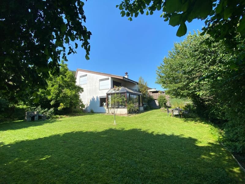 Freistehendes 5.5-Zimmer-EFH mit Wintergarten, Garage und sonnigem Garten (21)