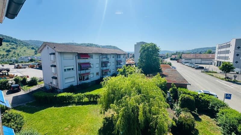 Grosszügige 5.5-Zimmer-Wohnung mit mehreren Balkonen, Carport, Parkplatz & viel Stauraum (14)
