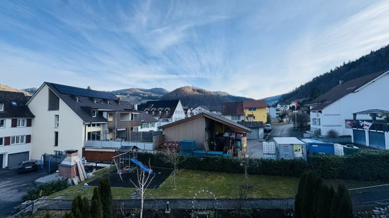 4.5-Zimmer-Maisonette mit Balkon, 2 Nasszellen, 2 Tiefgaragenplätzen, Waschturm und Keller (11)