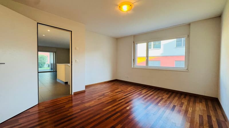 Gepflegte 5.5-Zimmer-Garten-Maisonettewohnung mit Wintergarten, Sitzplatz und Tiefgaragenplatz (5)