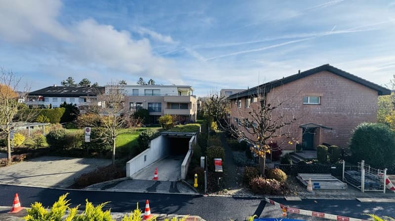 Schöne 2.5-Zimmerwohnung mit Lift, Balkon, Keller, AEP und eigener WM/TU (10)