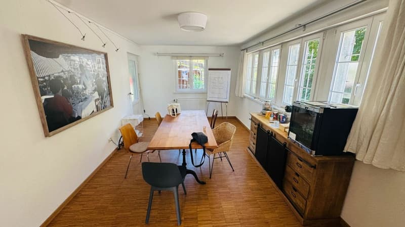Gut sichtbare Gewerbefläche in Liestal mit Küche, Keller und Parkplatz (7)