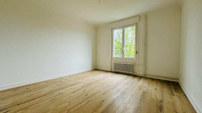 Schöne 2.5-Zimmerwohnung im 2. OG (w4) mit Balkon, eigener Waschmaschine und Kellerabteil (5)