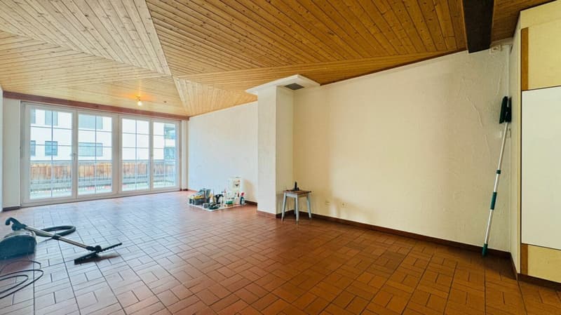 Gepfl. 5.5-Zi.-Whg. im 1. OG eines gepflegten 2-FH mit Balkon, PP & Gartennutzung (15)