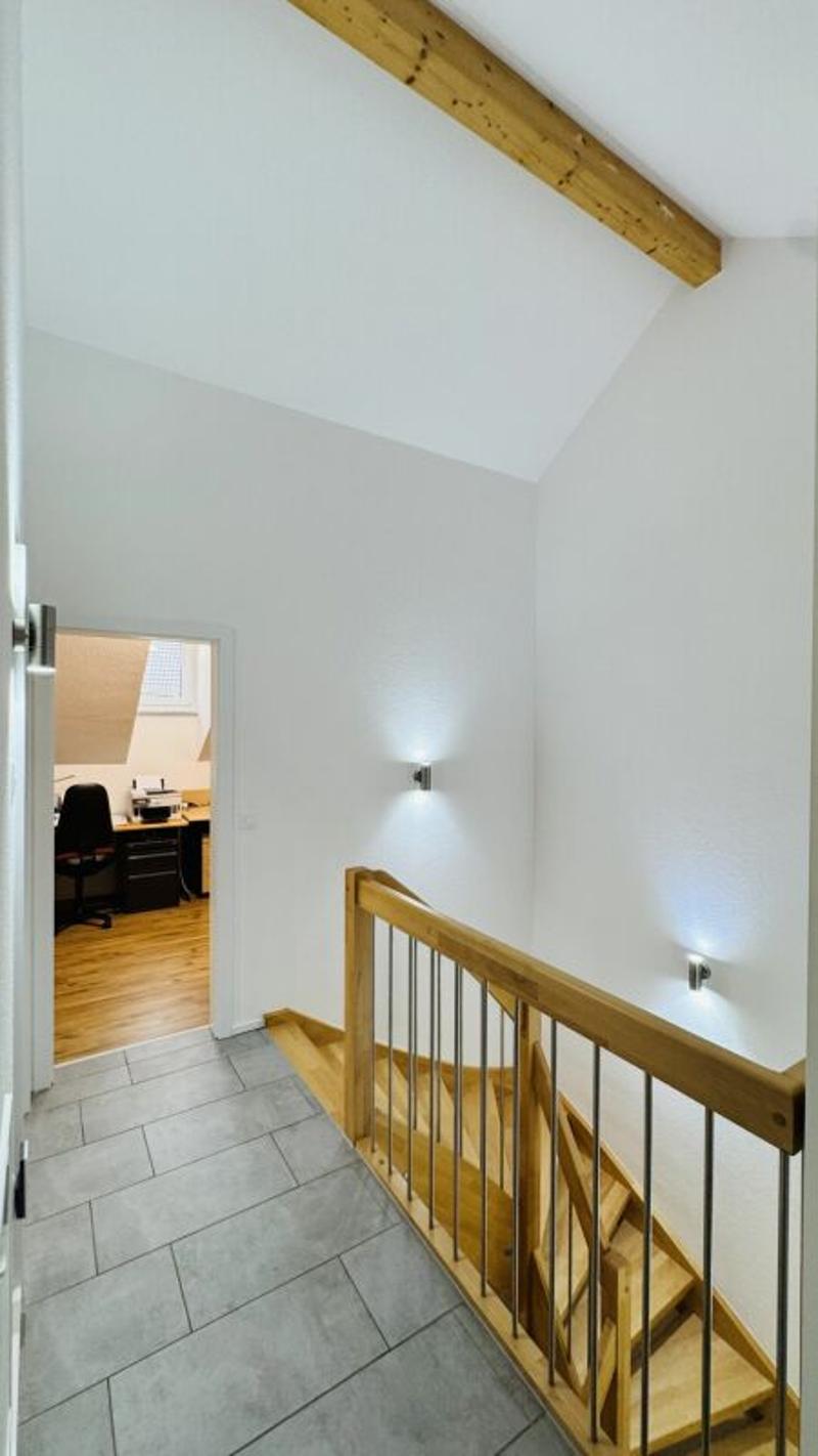 Top 3-Familienhaus im Eigentumsstandard mit 15 Parkplätzen, Werkstatt & Schopf in Zunzgen (15)