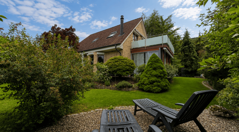 Top gepflegtes 4.5-Zimmer-EFH mit Wintergarten, grossem Garten, Garagenbox und PP (21)