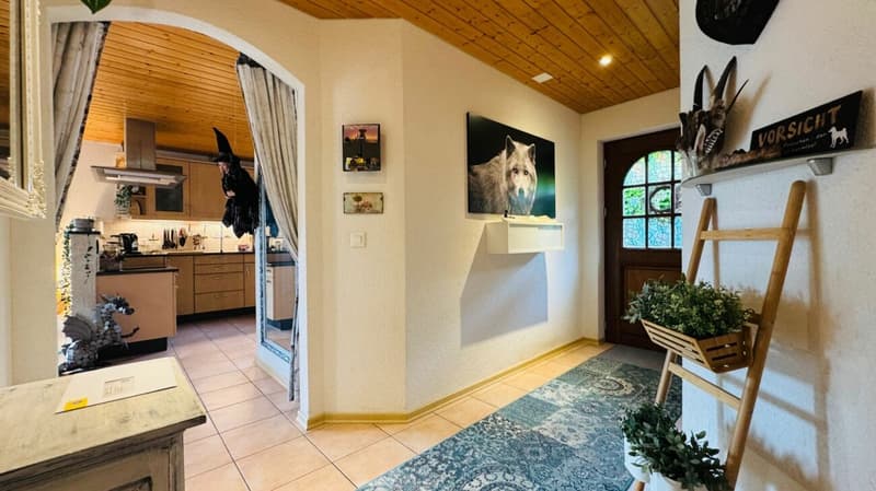 Top gepflegtes 4.5-Zimmer-EFH mit Wintergarten, grossem Garten, Garagenbox und PP (7)