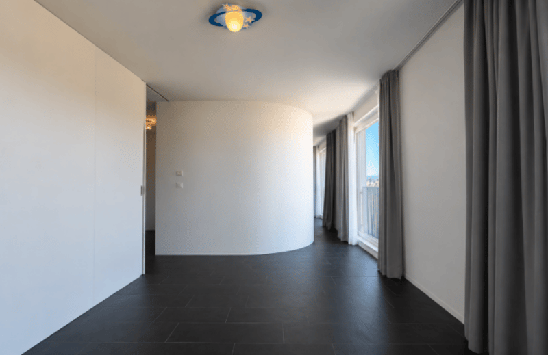Architektonisches 5.5-Zimmer-Designerhaus mit Loftcharakter und weitläufiger Blick ins Grüne (7)