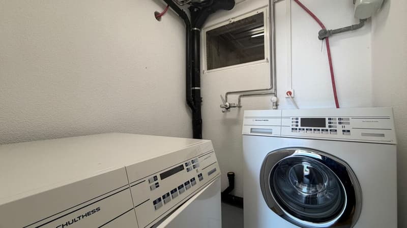 Neuwertiges Familienhaus mit traumhafter Aussicht Umfassend saniert - Vielseitig nutzbar - Familienfreundliche Lage (16)