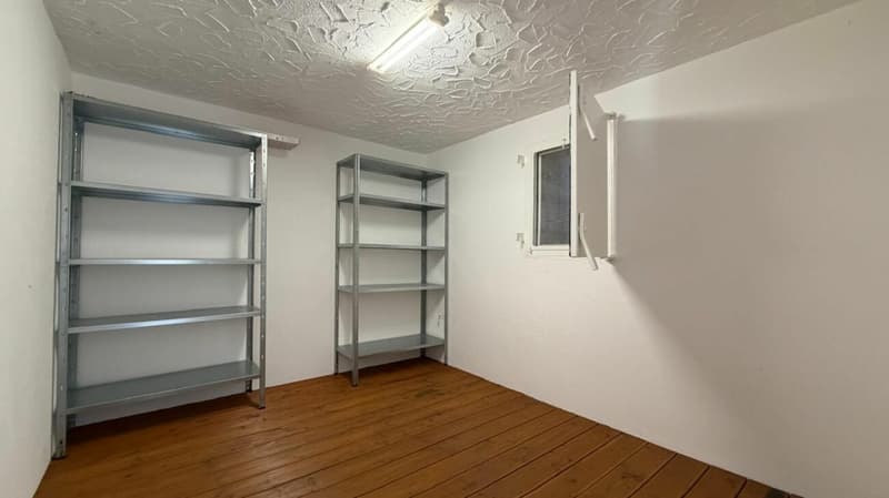 Neuwertiges Familienhaus mit traumhafter Aussicht Umfassend saniert - Vielseitig nutzbar - Familienfreundliche Lage (17)