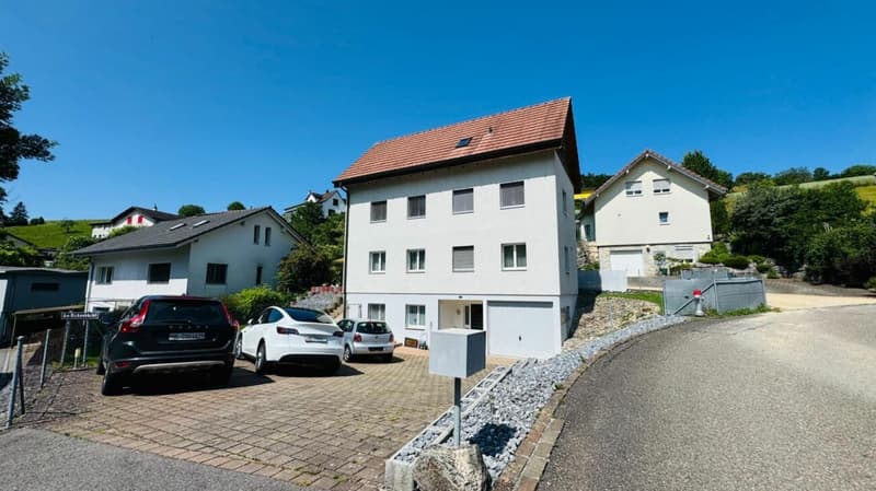 Grosszügiges 5.5-Zimmer-Haus mit Garage, 4 Aussenparkplätzen und Dachterrasse (23)