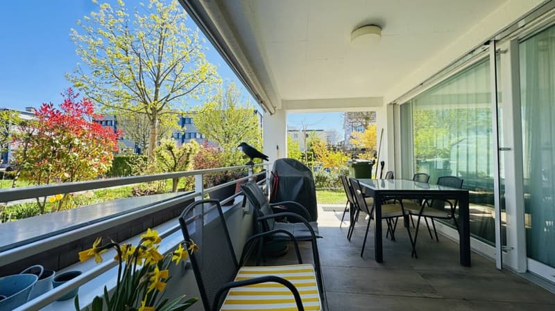 Neuwertige 4.5-Zimmer-EG Wohnung, 2 Nasszellen, Loggia, Gartenanteil, Lift, Keller und 1 AEHP (1)