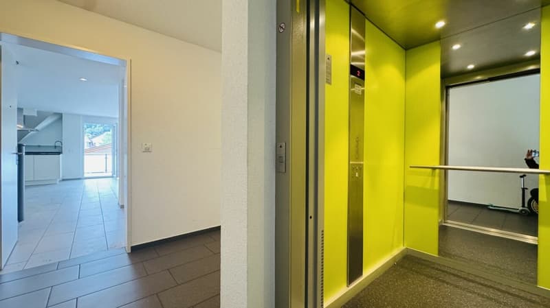 4.5-Zimmer-Maisonette mit Balkon, 2 Nasszellen, 2 Tiefgaragenplätzen, Waschturm und Keller (8)